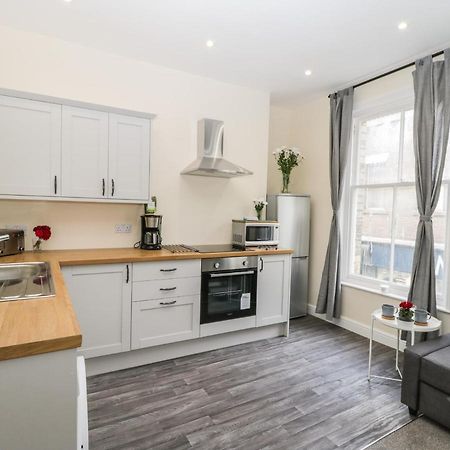24 Baxtergate Apartment Уитби Екстериор снимка