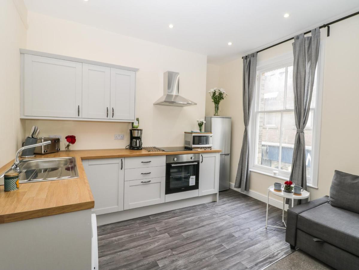 24 Baxtergate Apartment Уитби Екстериор снимка
