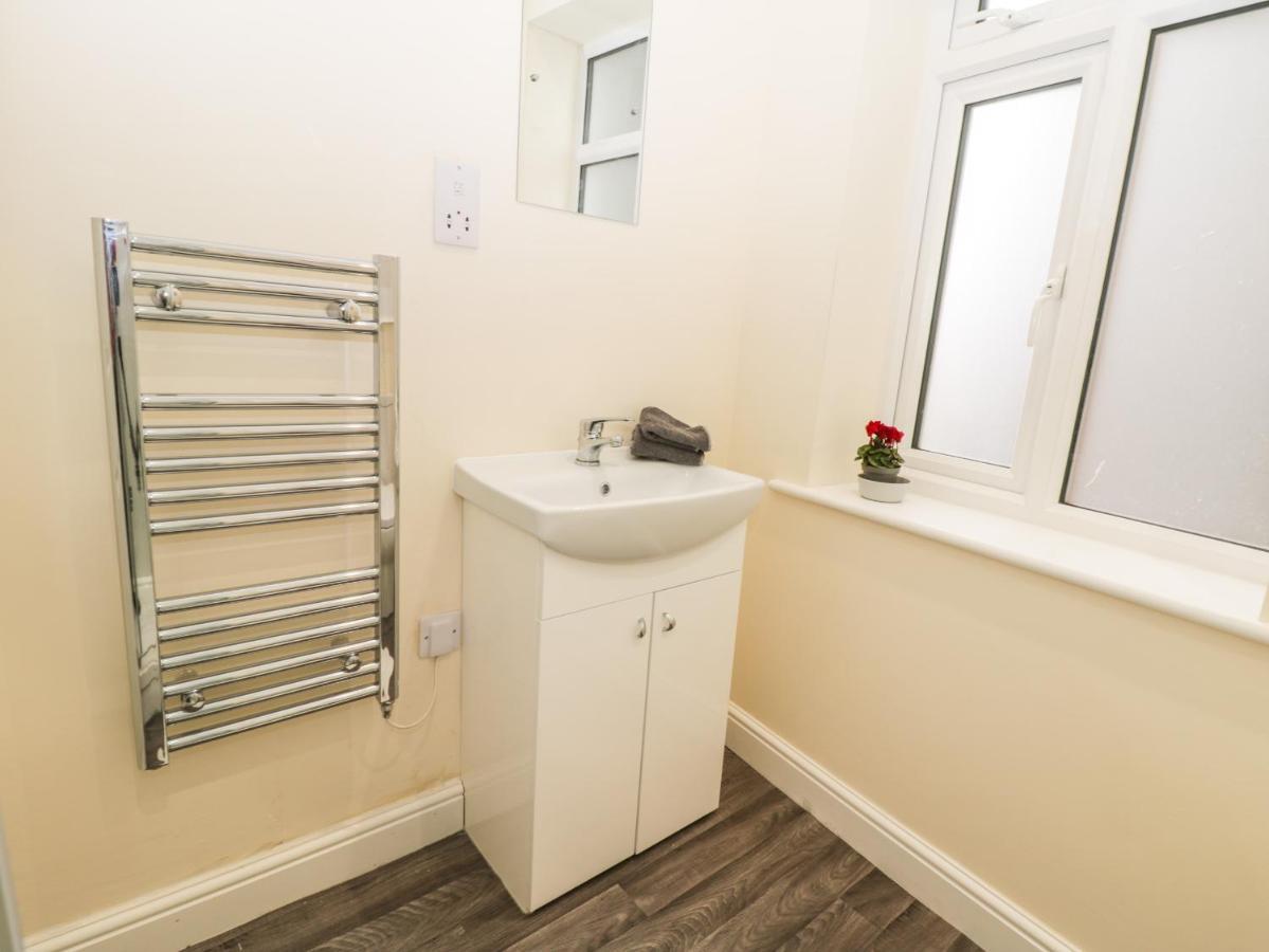 24 Baxtergate Apartment Уитби Екстериор снимка