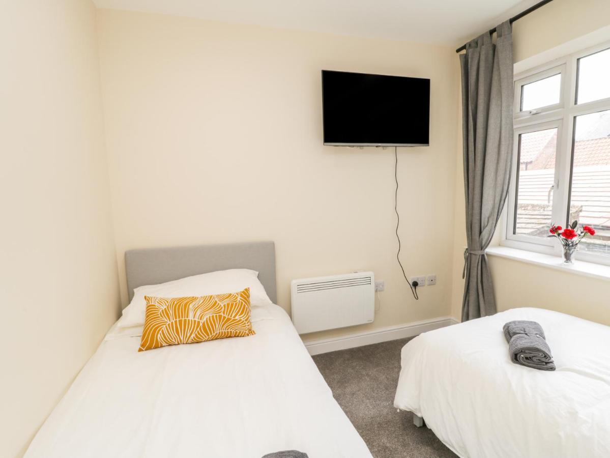 24 Baxtergate Apartment Уитби Екстериор снимка