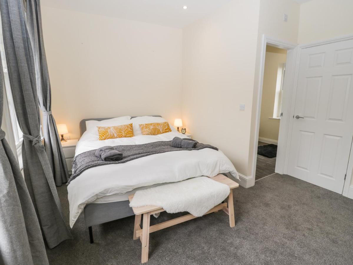 24 Baxtergate Apartment Уитби Екстериор снимка